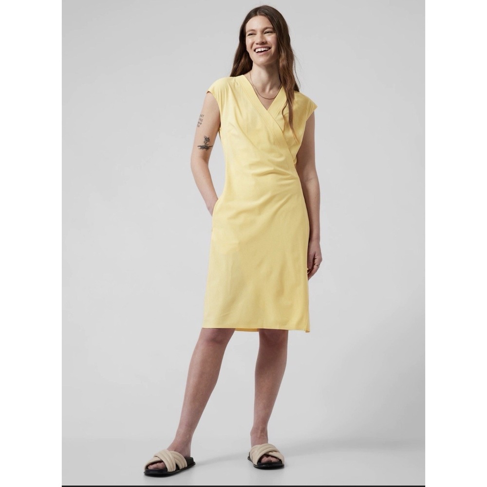 Athleta Newport‎ Wrap Dress, City Stripe Lunaria Yellow SIZE M